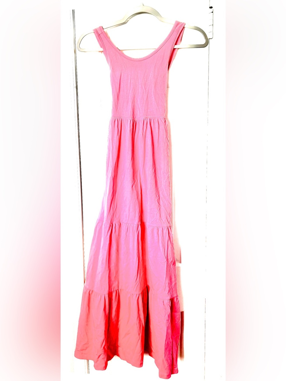 Serra Coral Long Tiered Maxi Dress size L